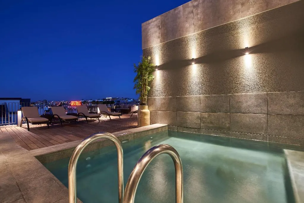 Pool, PortoBay Marques, Lisbon