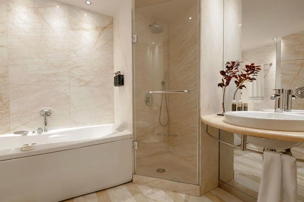 Room, Melia Athens, Athens