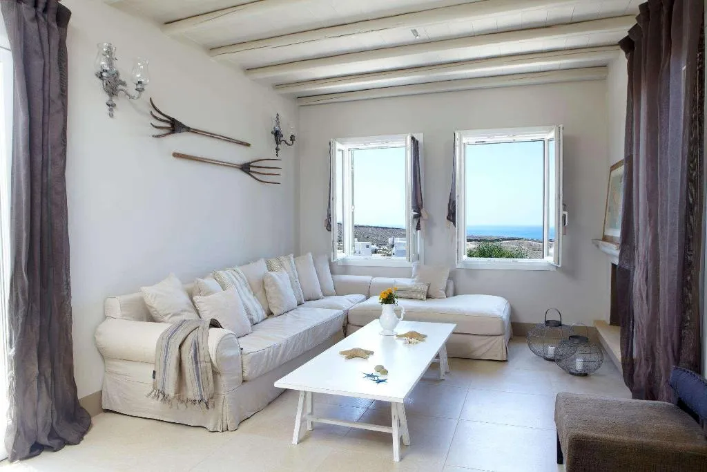 Room, Diles & Rinies, Mykonos