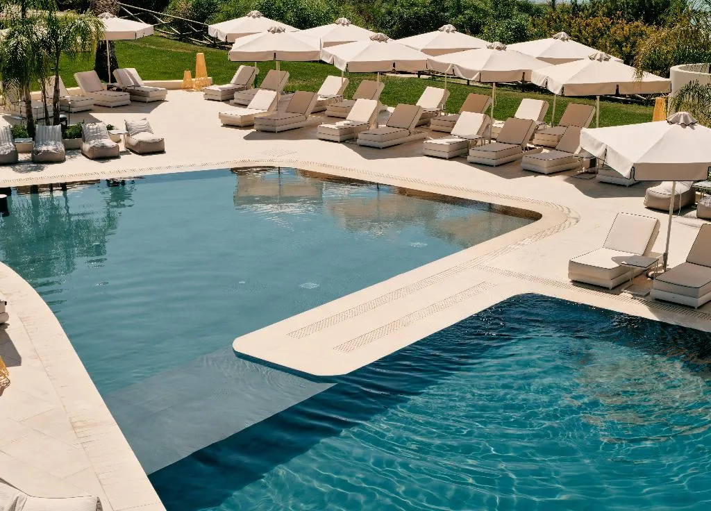 Pool, Mangia's Torre del Barone Resort, Catania