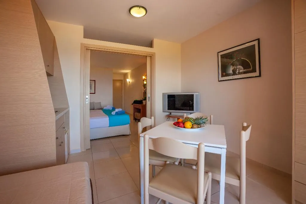 FAMILY ROOM CAPACITY 4 Room, Elounda Residence Resort & Waterpark, Crete