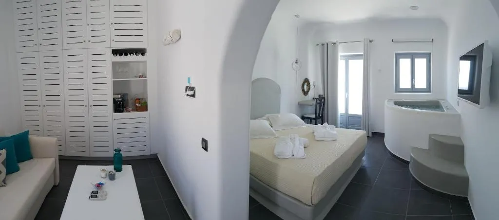 Room, Unique Suites, Santorini
