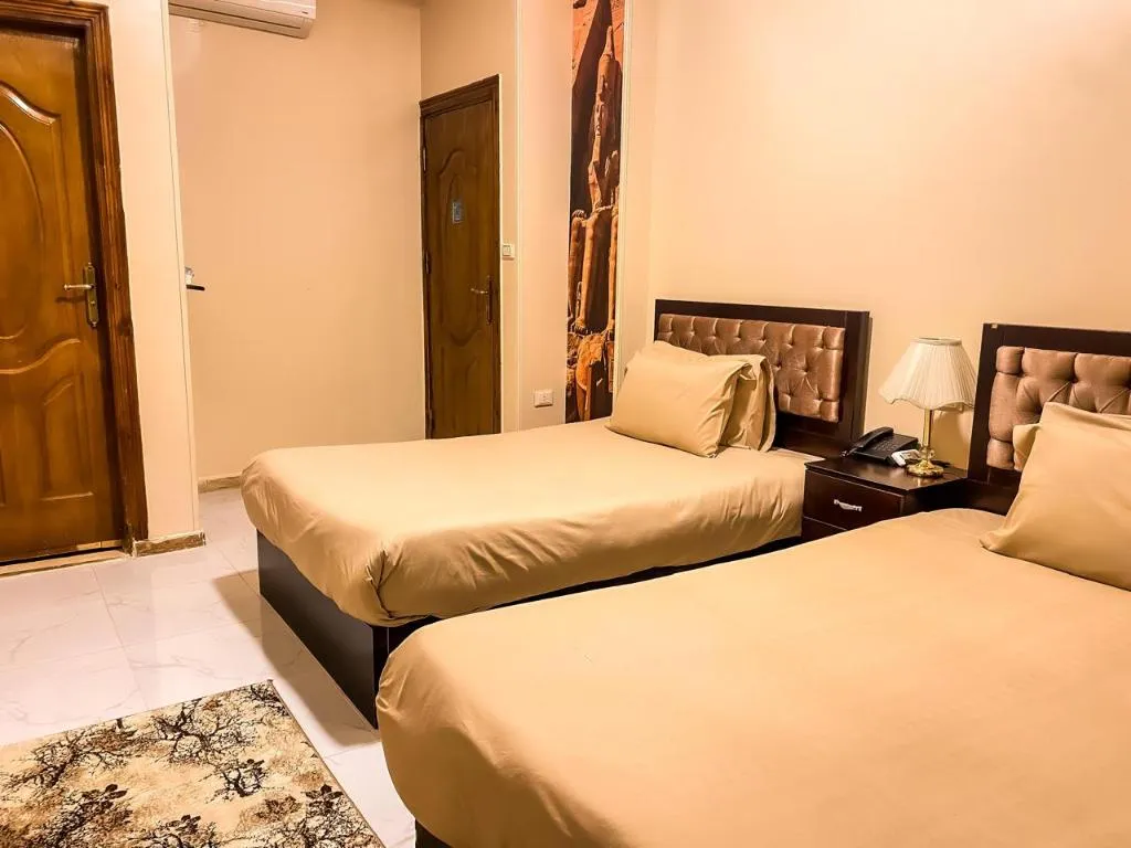DOUBLE SUPERIOR NON SMOKING Room, Giza Pyramids Inn, Cairo