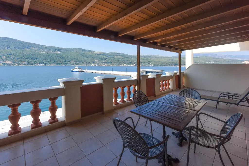 SUITE ONE BEDROOM ONE BATHROOM Room, Samos City Hotel, Samos