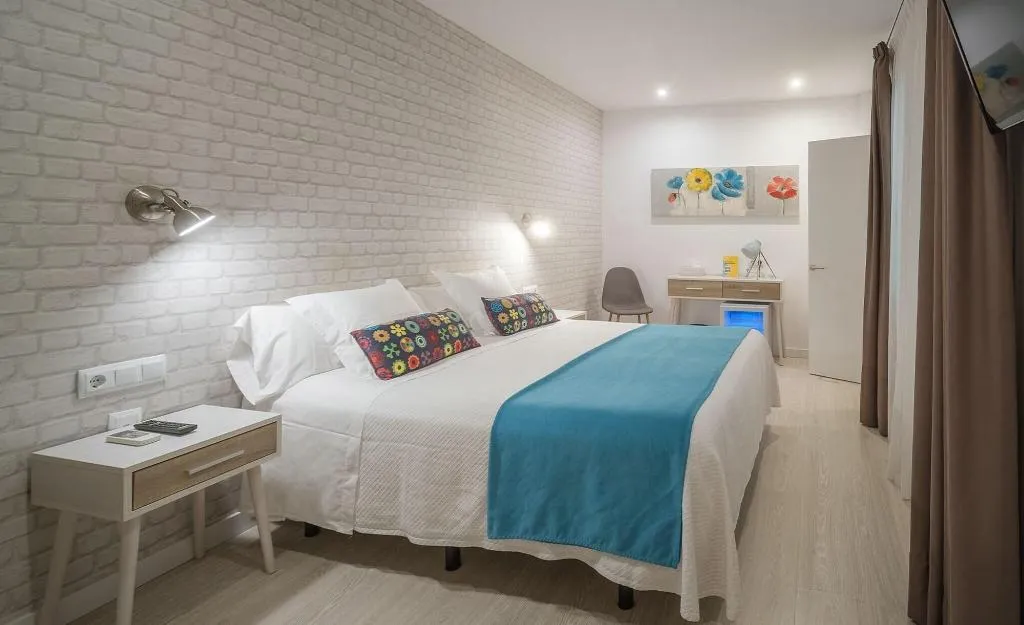 Room, Hostal Menurka, Menorca