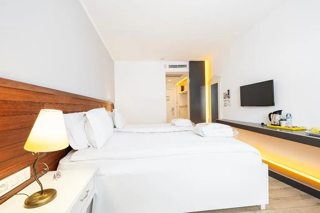 SINGLE STANDARD Room, Beyond, Izmir