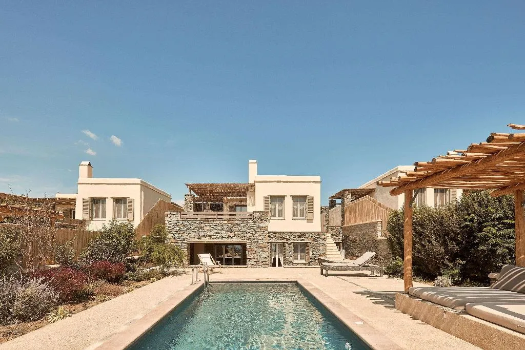 Pool, Diles & Rinies, Mykonos