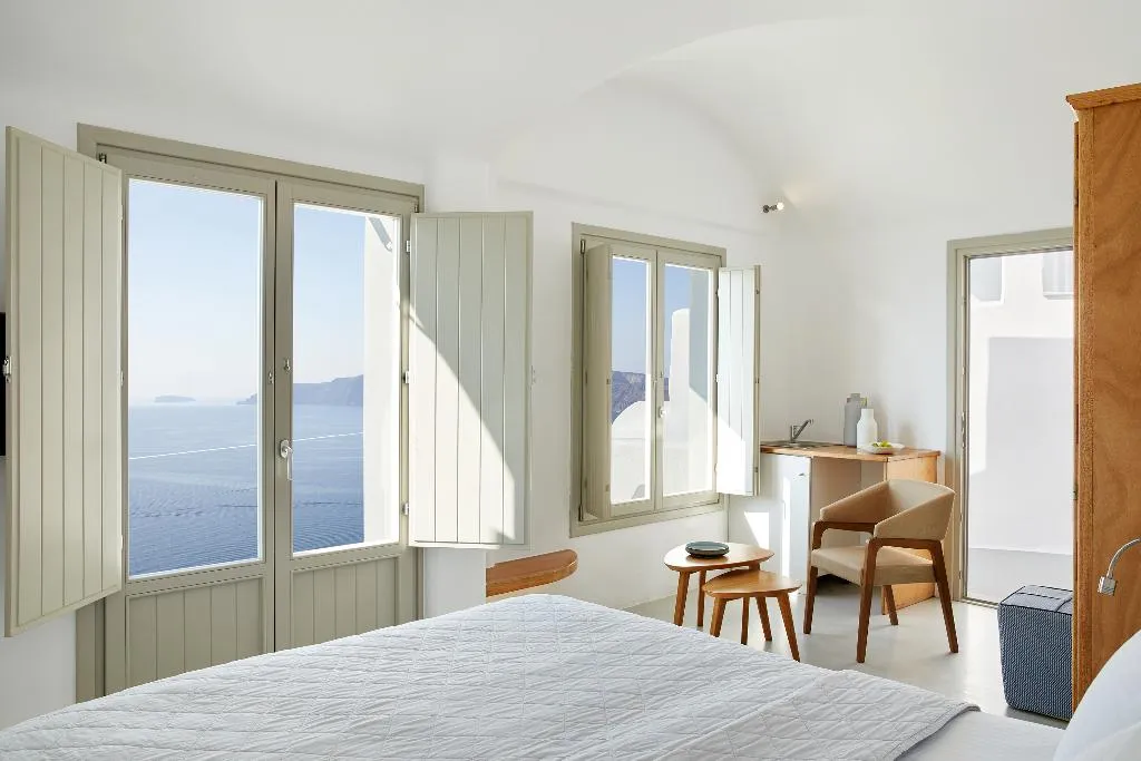 General view, La Perla Villas and Suites, Santorini
