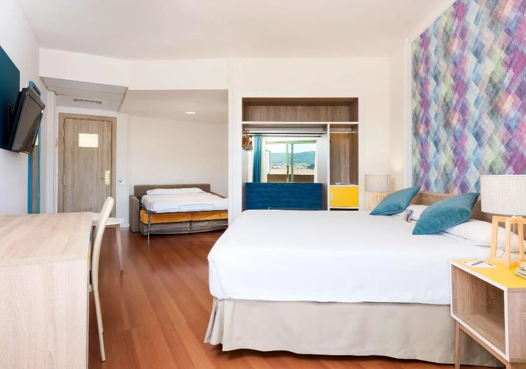 Room, Guadalajara Conference Center Affiliated By Melia, Madrid