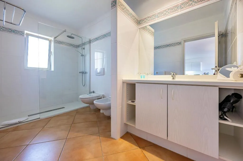Room, Vila Palmeira, Algarve