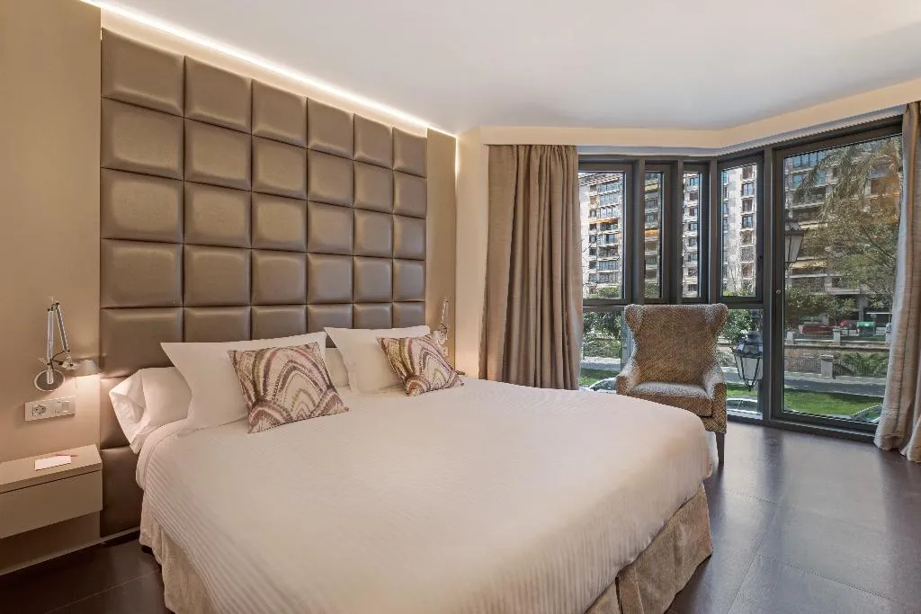 SUITE CAPACITY 3 Room, Palladium, Majorca