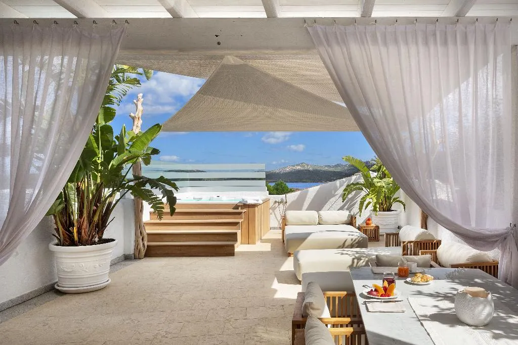 SUITE SEA VIEW Room, Grand Hotel Cannigione 5*L, Olbia