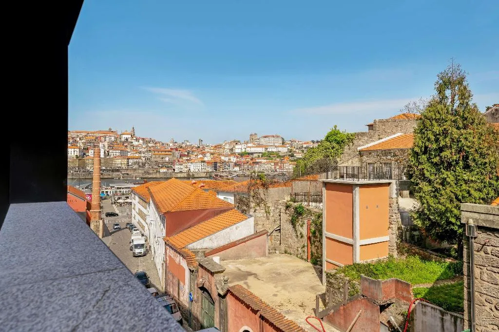 DOUBLE DELUXE WITH BALCONY Room, Hilton Porto Gaia, Porto