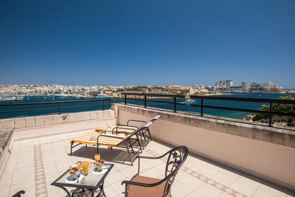 Room, Grand Hotel Excelsior, Malta
