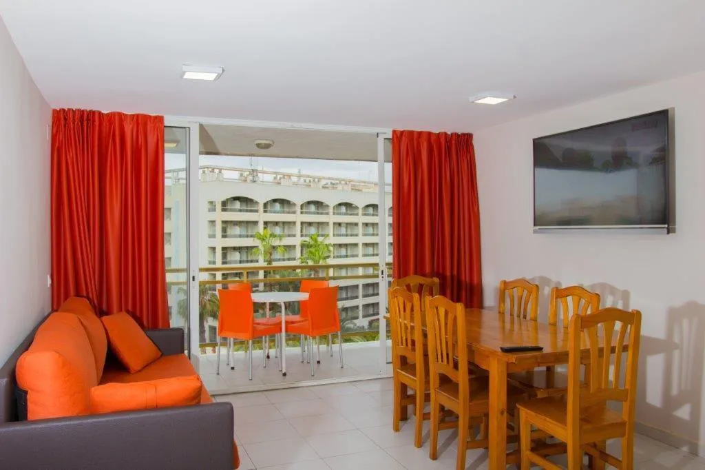 APARTMENT CAPACITY 6 TWO BEDROOMS Room, Rentalmar Navarra, Costa Dorada