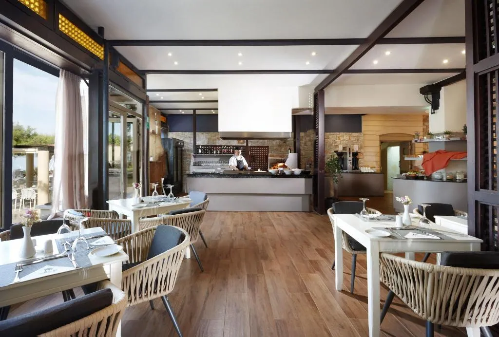 Restaurant, Giannoulis - Santa Marina Beach Hotel, Crete