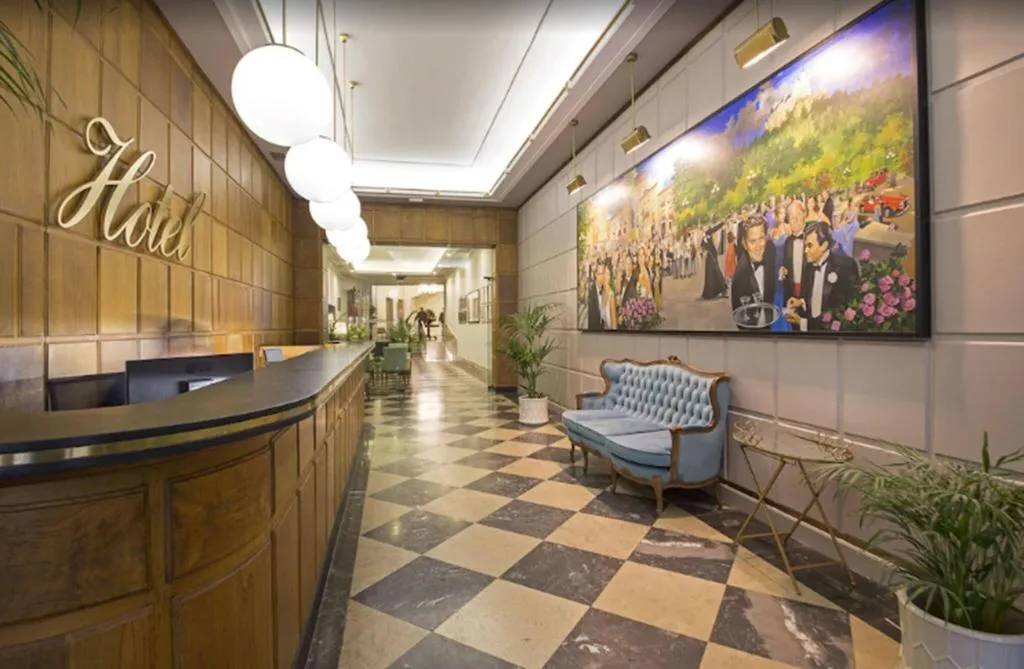 Lobby, Real Segovia, Madrid