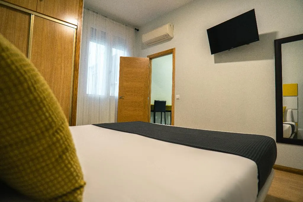APARTMENT CAPACITY 4 ONE BEDROOM Room, Smartr Chueca, Madrid