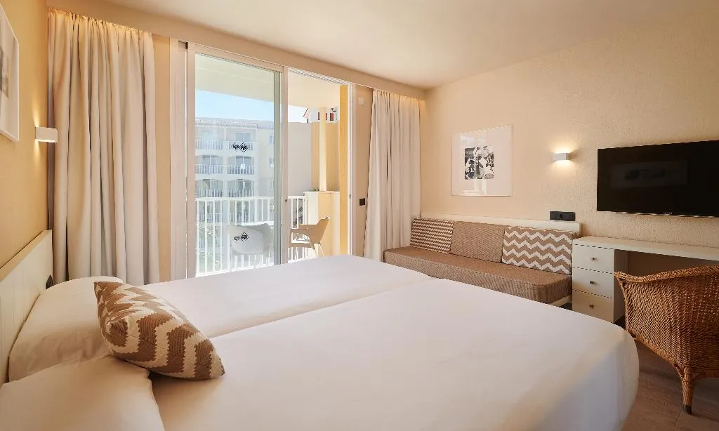 Double or Twin WITH BALCONY Room, Protur Badia Park Aparthotel, Majorca