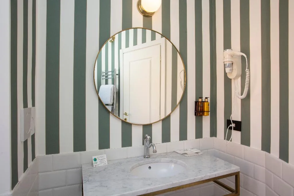SINGLE STANDARD Room, Casual Eclettico Milano, Milan