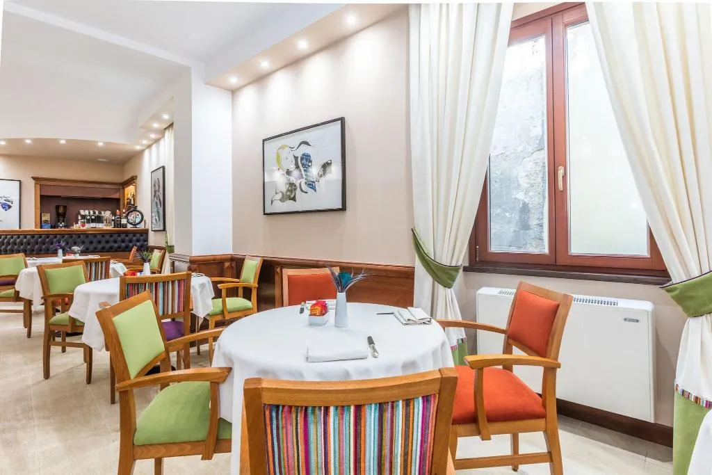 Restaurant, Duomo, Perugia