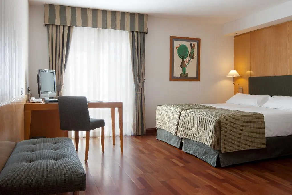 DOUBLE SINGLE USE SUPERIOR Room, NH Paseo de la Habana, Madrid