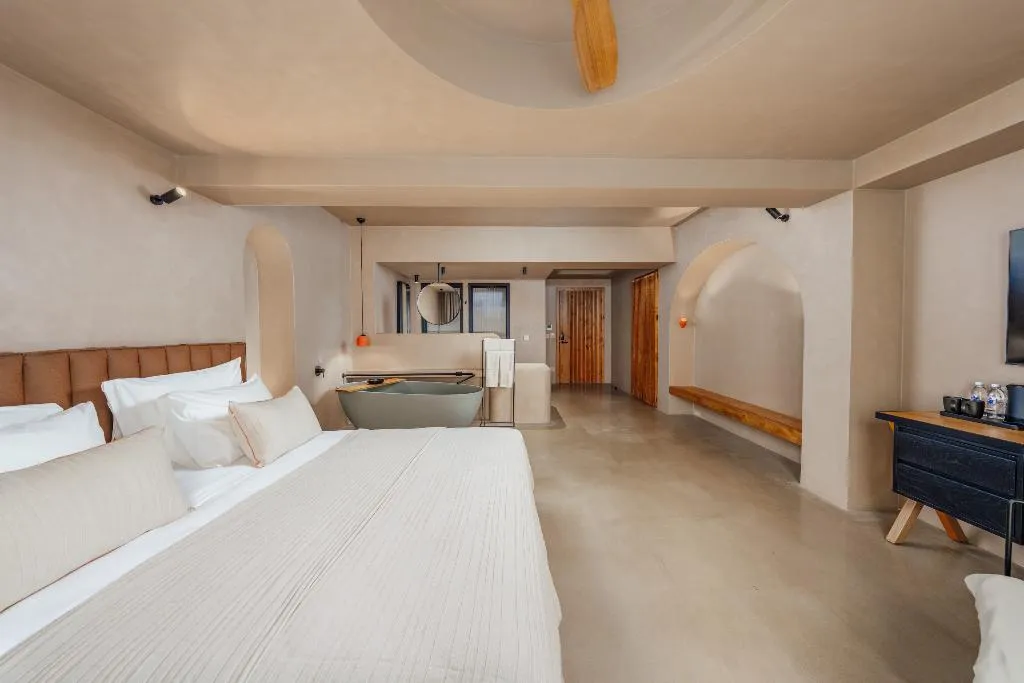 DOUBLE DELUXE QUEEN BED Room, Roome, Dalaman