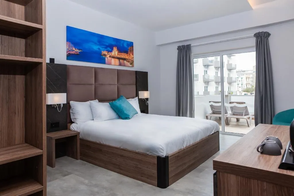 Double or Twin WITH BALCONY Room, Bora- Bora Ibiza Malta Resort, Malta