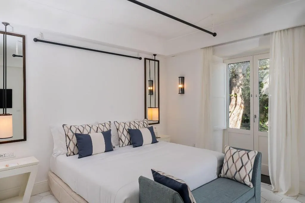 Room, Furore Grand Hotel, Naples