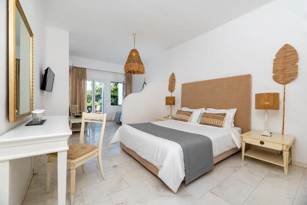 JUNIOR SUITE STANDARD Room, Amaria Beach Resort, Athens