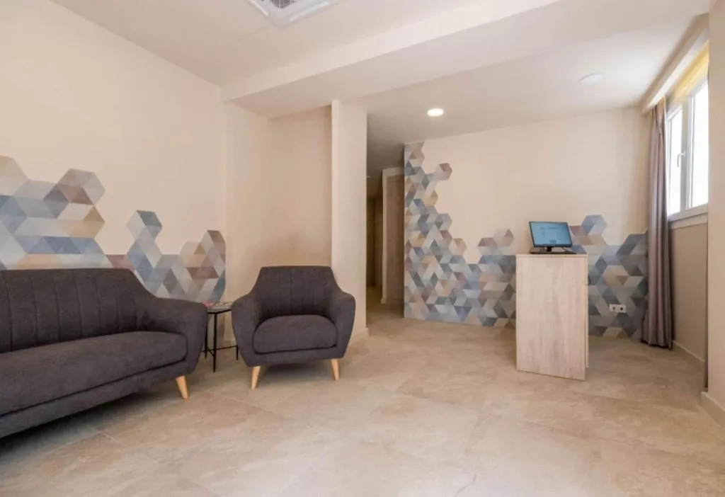Lobby, Victori, Menorca