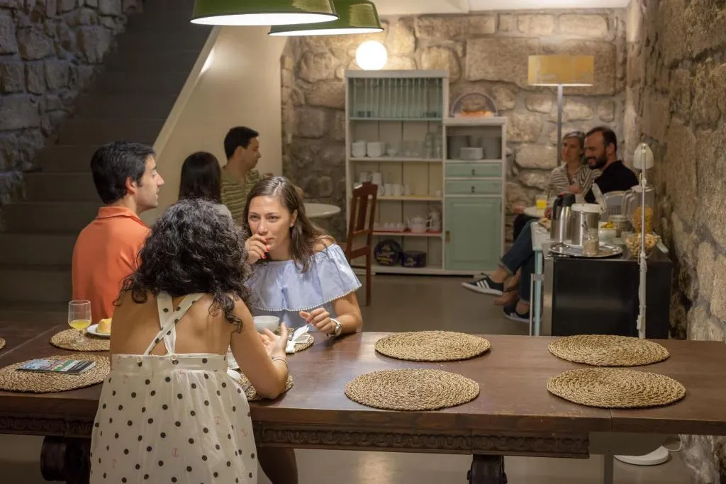 Restaurant, Being Porto Hostel, Porto