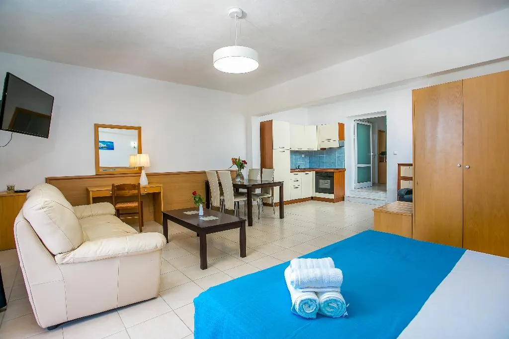 QUADRUPLE CONNECTING ROOM Room, Mon Repos Hotel, Rhodes