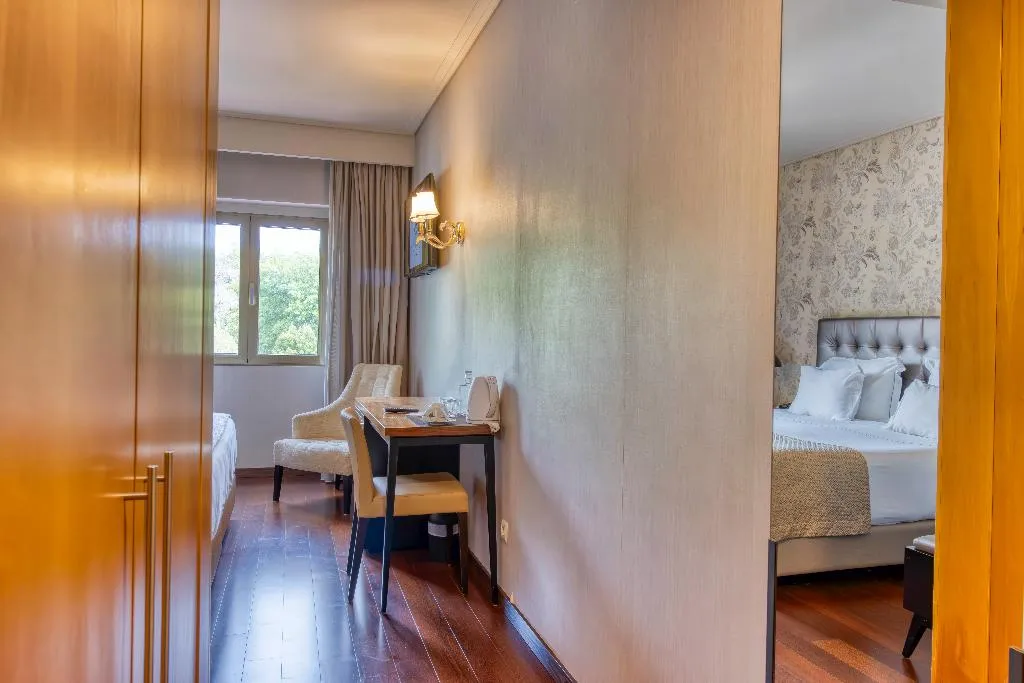 Double or Twin SUPERIOR Room, Hotel Lis Batalha, Porto