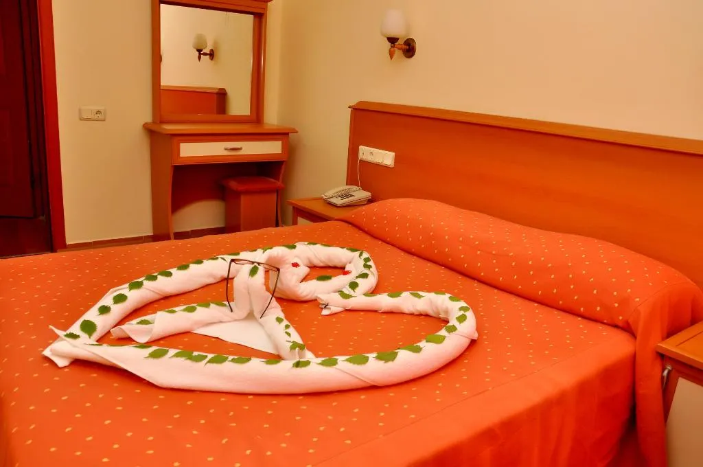 DOUBLE STANDARD Room, Cinar Family Suite Hotel, Antalya