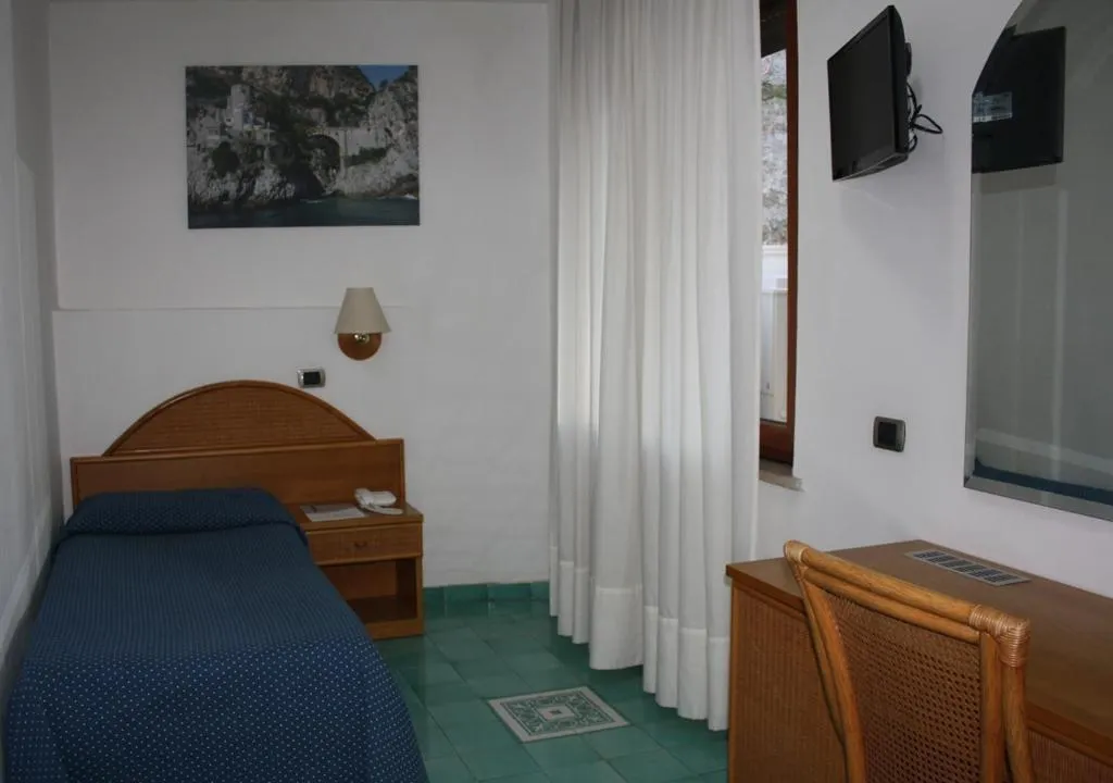 SINGLE ECONOMY Room, Hotel Sporting - Sorrento Coast, Naples