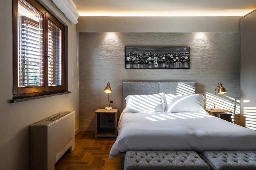 VILLA FIVE BEDROOMS Room, The Villa by Ferrini Home, Catania