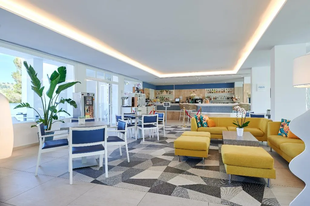 Bar, AluaSoul Hotel Carolina, Majorca