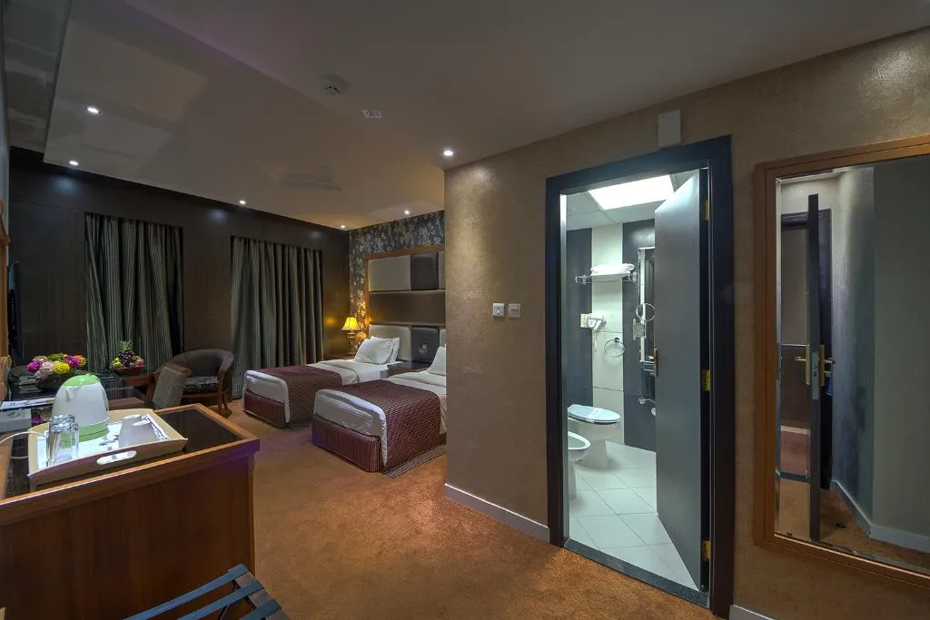 SUITE KING SIZE BED Room, Vendome Palace Ex Delmon Palace, Dubai