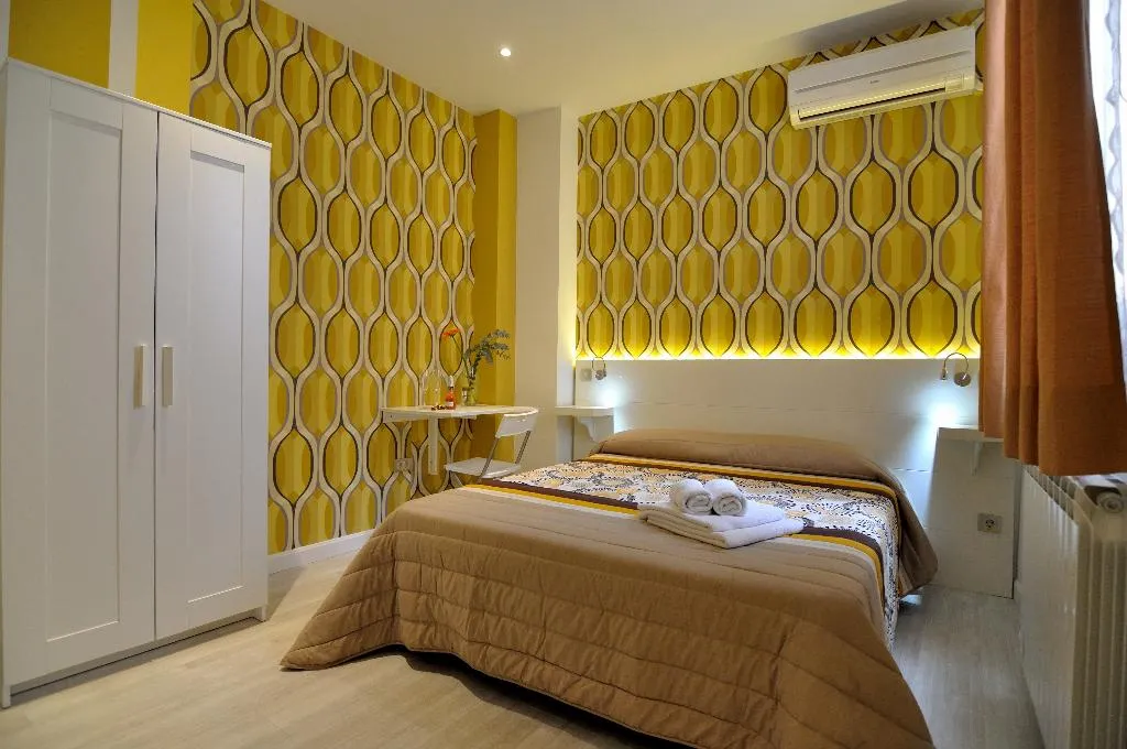 DOUBLE STANDARD Room, Far Home Plaza Mayor, Madrid