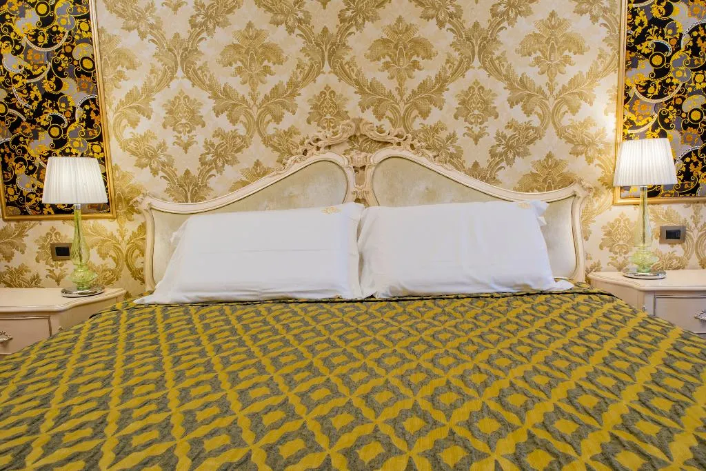 JUNIOR SUITE CANAL VIEW Room, Ego Boutique Hotel The Silk Road, Venice
