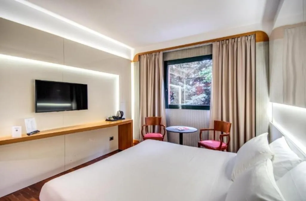 DOUBLE SINGLE USE STANDARD Room, Della Rotonda, Milan