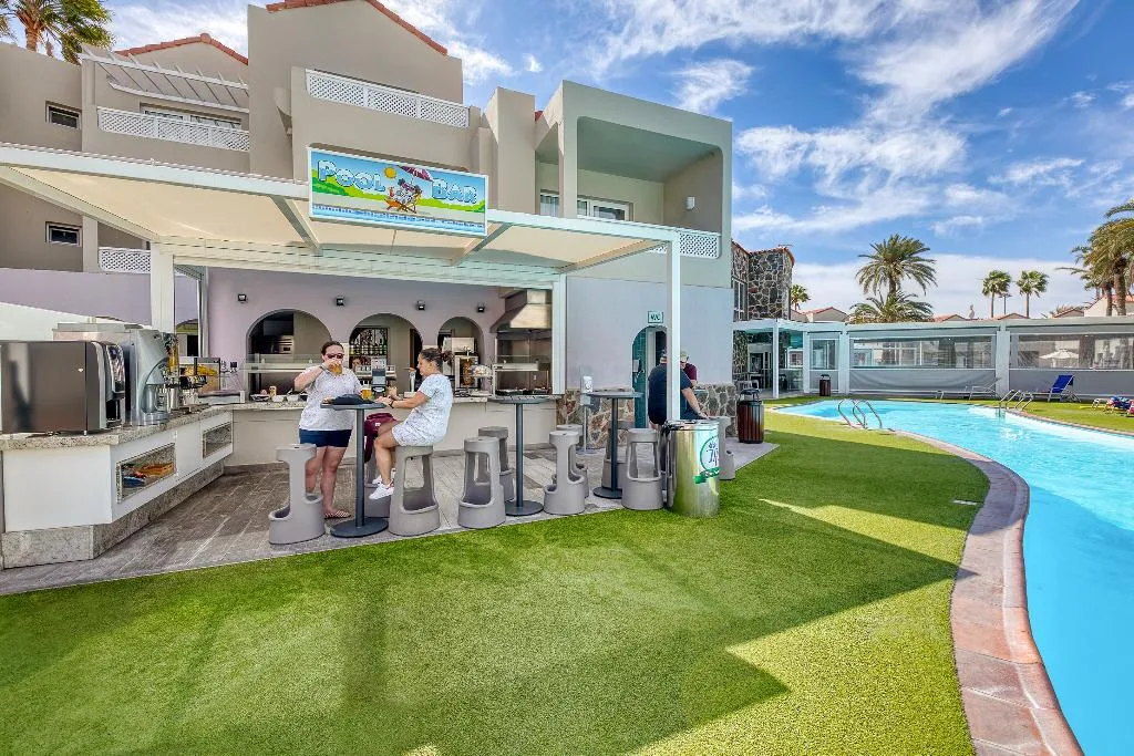 Pool, Hotel LIVVO Koala Garden, Gran Canaria