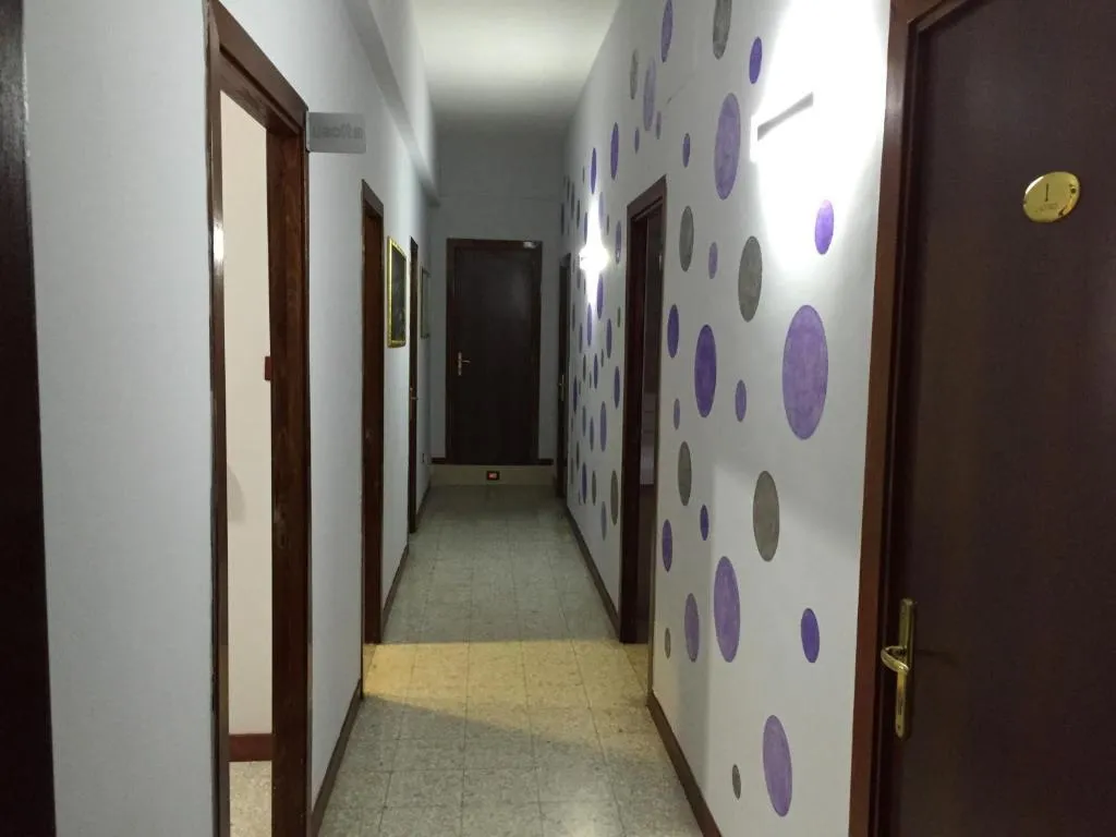 Lobby, B&B Napoli Stazione, Naples