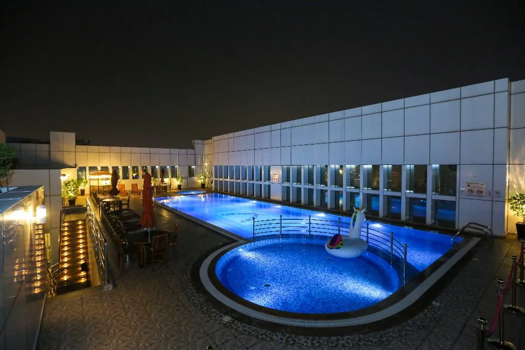 Pool, Ivory Grand Hotel Apartments, Dubai