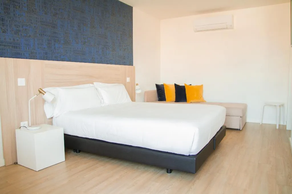 STUDIO STANDARD Room, Room Select Porto Suites, Porto