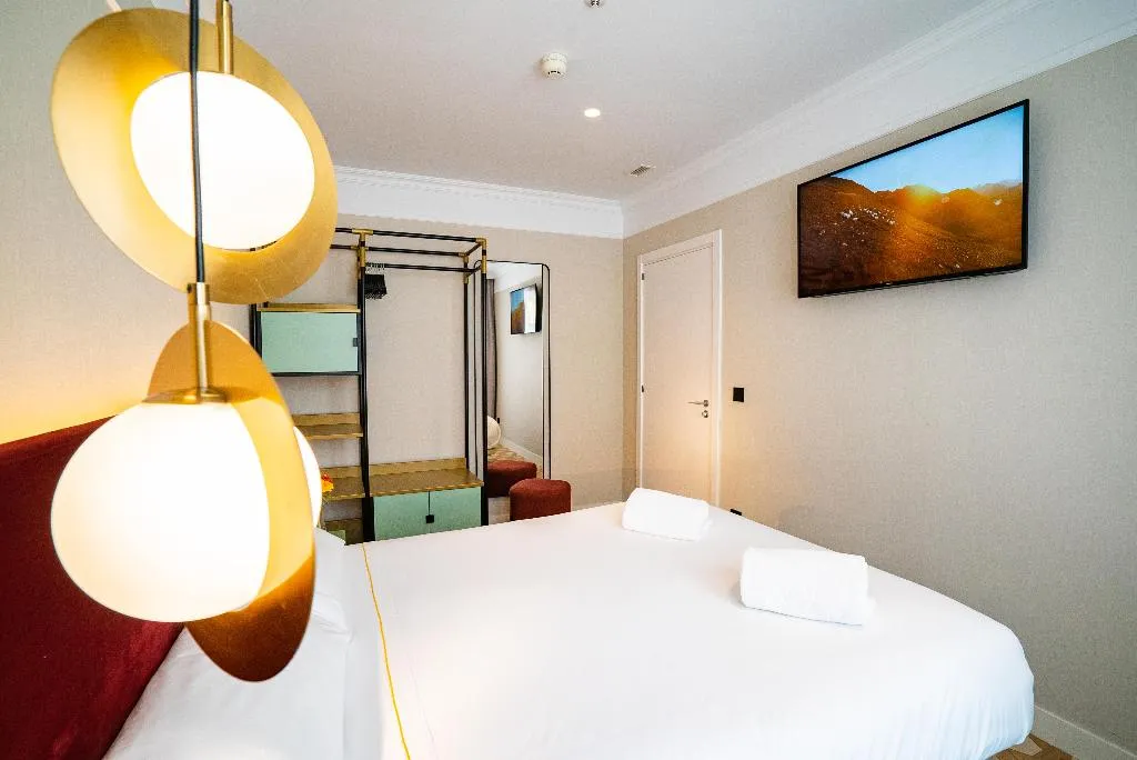 APARTMENT TWO BEDROOMS Room, SmartRental Collection Gran Vía Capital, Madrid