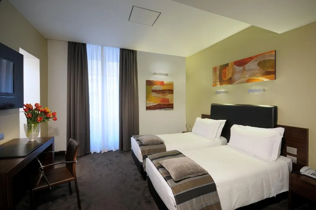 TWIN STANDARD Room, Trevi Collection, Rome