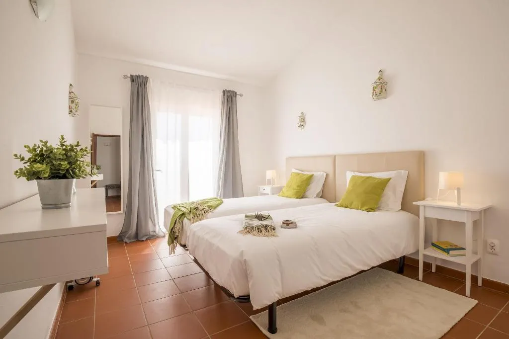 Room, Vila Sta Teresinha Suites, Algarve