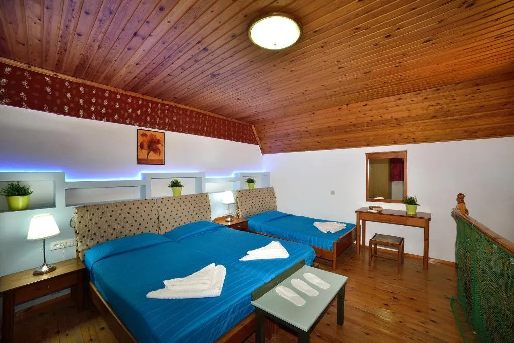 FAMILY ROOM basement Room, Mythos Platanias, Crete